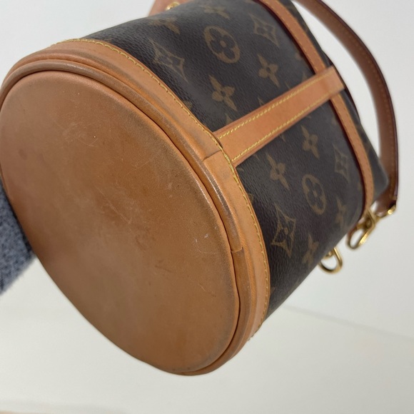 ❤️LOUIS VUITTON❤️
Monogram Duffle Bag - Picture 9 of 13